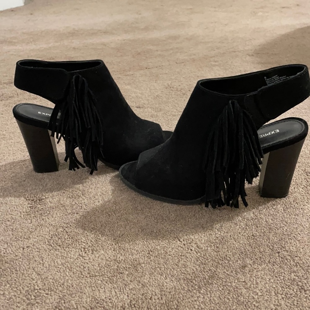 Black peep toe
